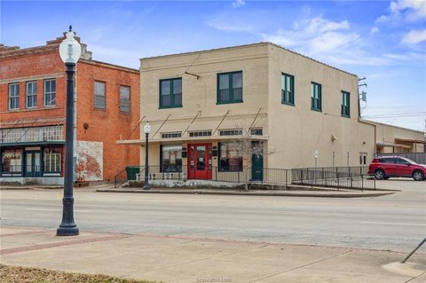 Downtown Bryan Loft Office