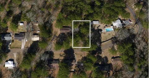LAND - Kosciusko, MS