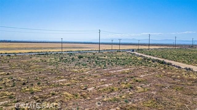Spacious Land in Antelope Acres