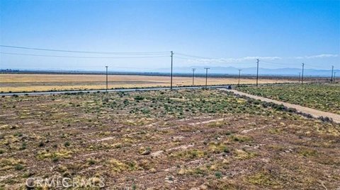 Spacious Land in Antelope Acres