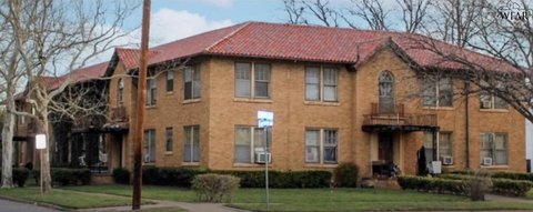 10-Unit Apartment Building with Covered Parking