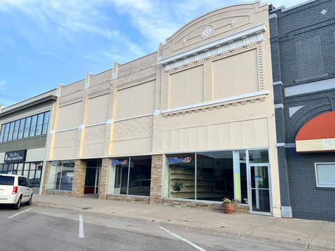 Multi-Parcel Specialty Building