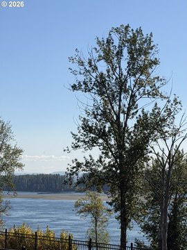 Land, Vancouver, WA