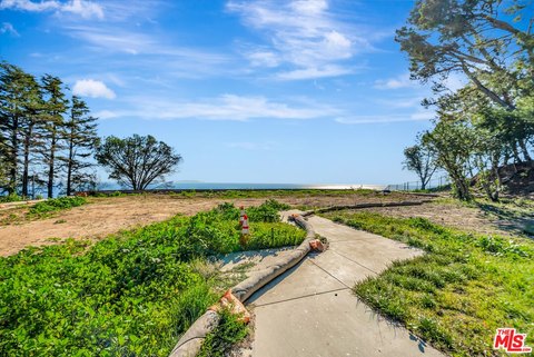 Land, Malibu, CA