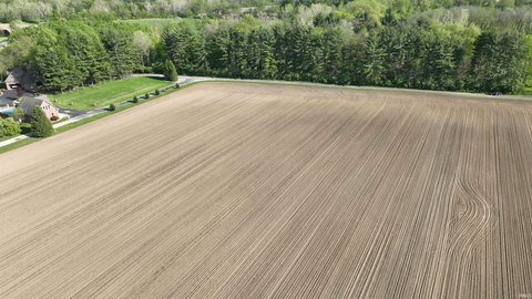 Barn-Style Build Friendly Land Parcel