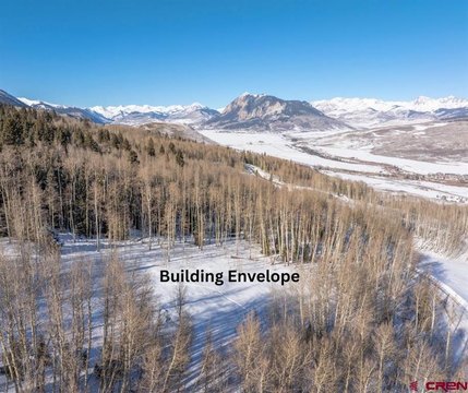 35 Acres in Red Mountain Ranch