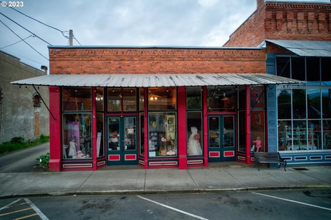 Historic Oakland Commercial Building For Sale