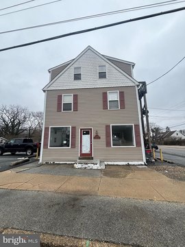 Office/Retail Space in Deepwater, NJ