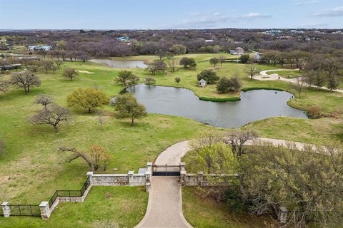 Expansive Land in Prestigious Westlake