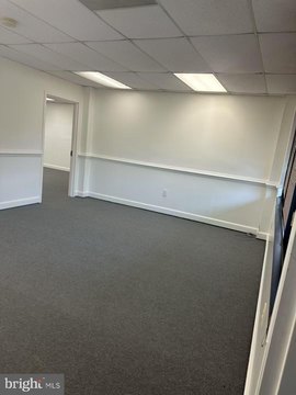 Commercial Office in Damascus, MD