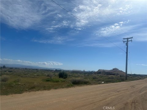 Land, Phelan, CA
