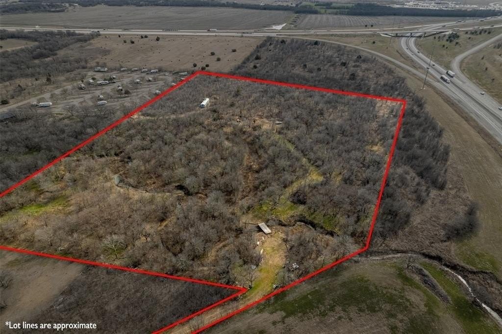 Prime Land Near I-35