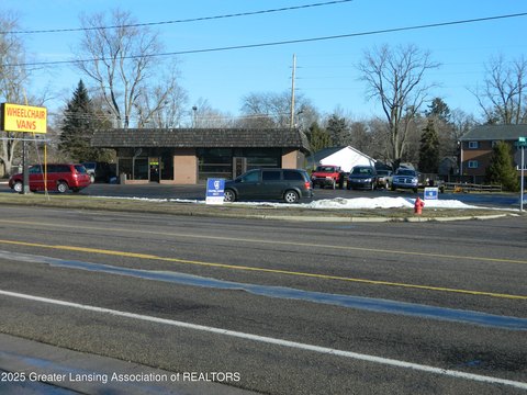 Holt Commercial Property on Cedar