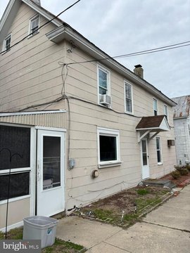 Income-Producing Duplex in Frederica