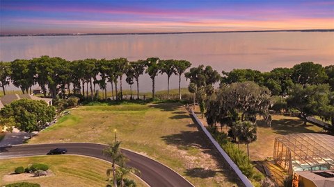 Lake-Front Waterfront Land