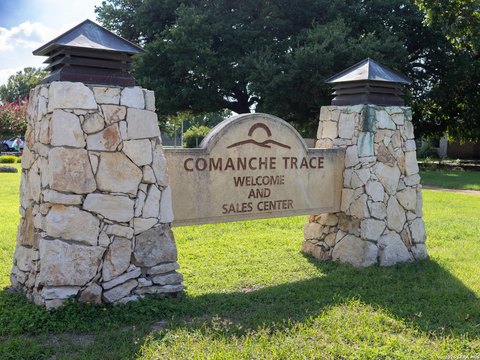 LAND - Kerrville, TX