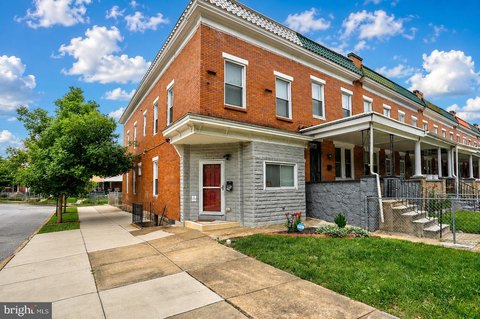Renovated Two-Unit Duplex