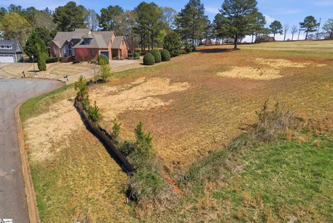 Residential Lot in Golf Community