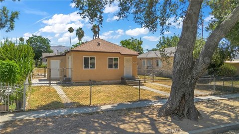 Renovated Duplex with Gated Parking