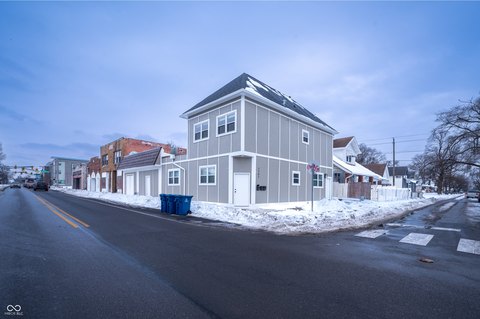Three-Unit Triplex in Like-New Condition