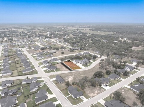 Land, La Vernia, TX
