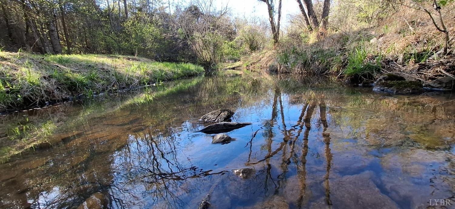 Appomattox Land with Creek Frontage