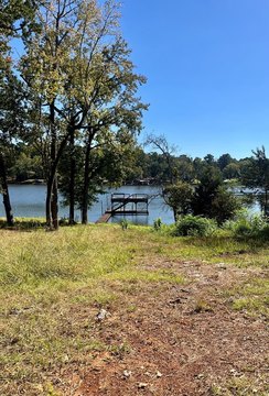 Waterfront Lot on Lake Jacksonville