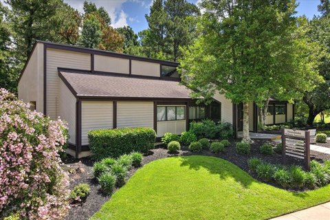 Houndslake Office Spaces Available