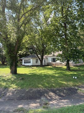 COMMERCIAL - Crane, MO