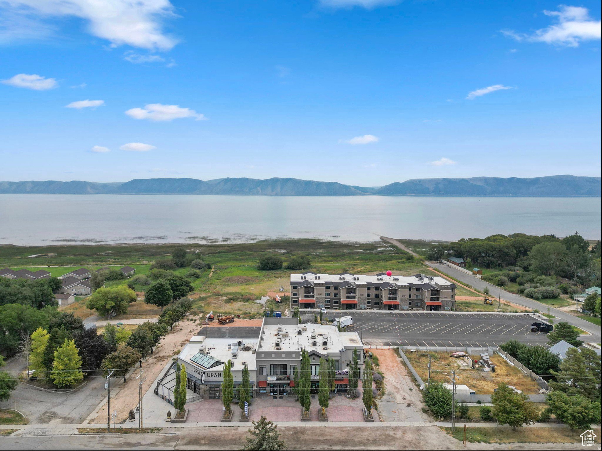 Commercial Lot in Garden City