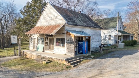 Income-Producing Investment Opportunity Near Buffalo River