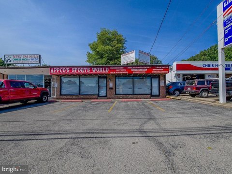 Prime Retail Space in Secane