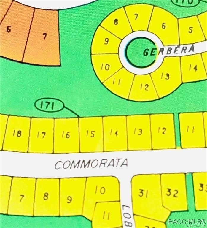 Residential Land in Oak Village