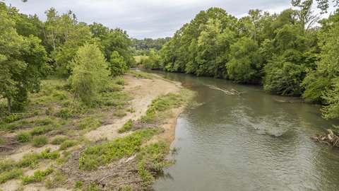 Waynesboro, TN Riverfront Land