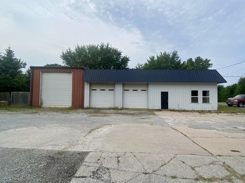 Three-Bay Automotive Shop