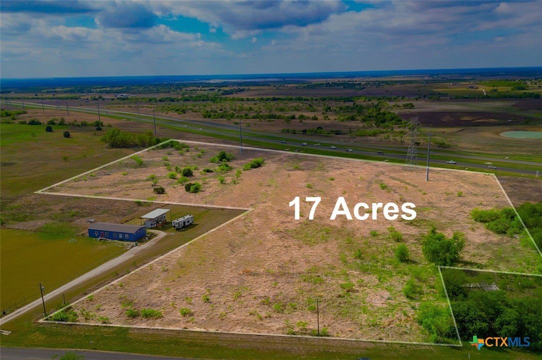 Residential Land in Rogers, Texas