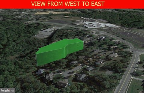 Residential Land in Fort Washington