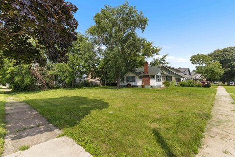 Corner Lot in Rockford, IL