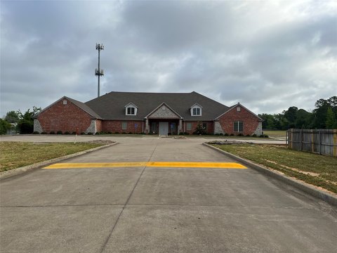 Multi-Office Building for Lease