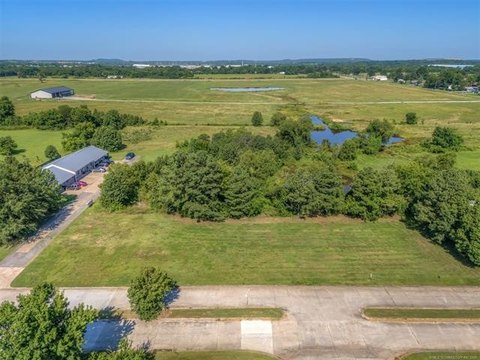 LAND - Muskogee, OK