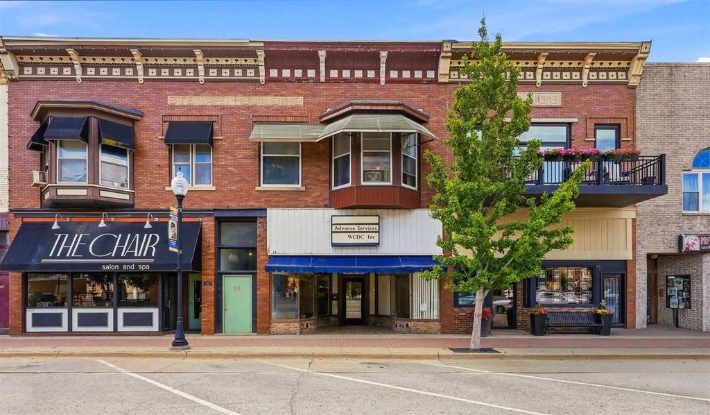 109 S Marion Ave, Washington, IA 52353