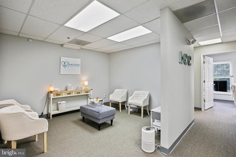 Functional Office Suite For Lease