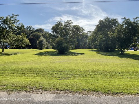 LAND - Saucier, MS