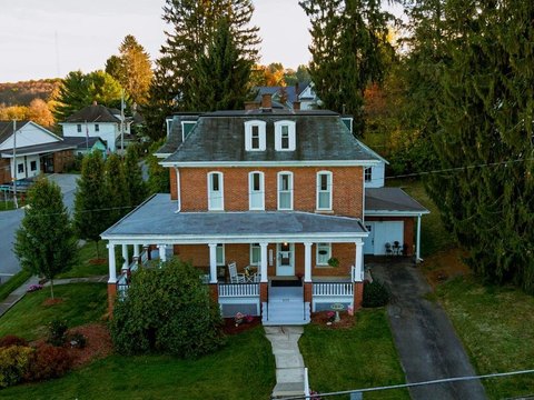 Historic Mixed-Use Property in Knox