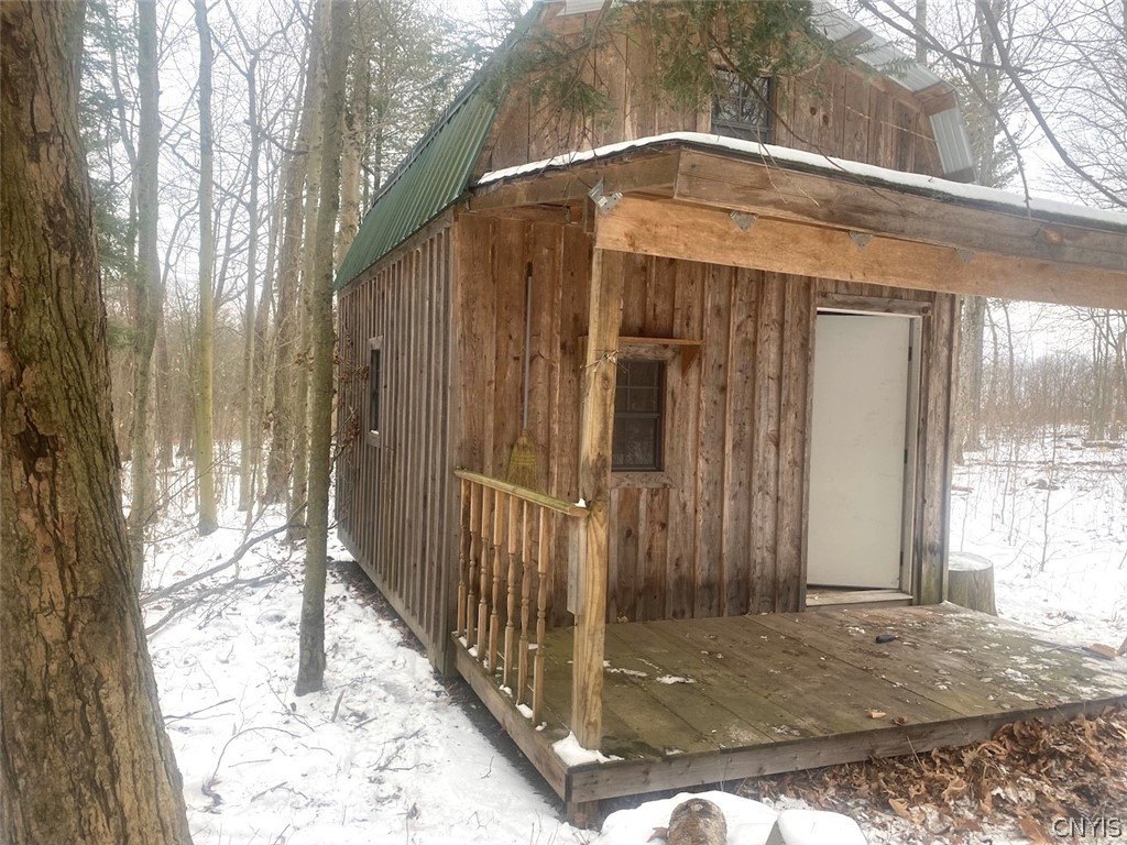 Off-Grid Cabin on Wooded Acres