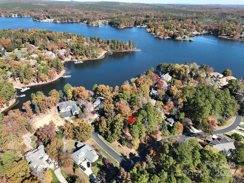 Lakefront Lot in Allenton Ferry