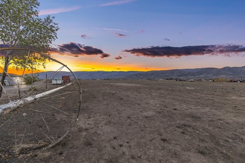 Land, Monroe, UT