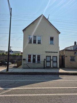 Chicago Four-Unit Multifamily Building