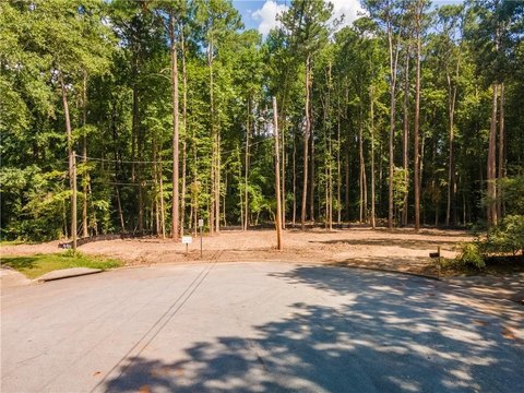 Buildable Lot in Brookwood Cluster