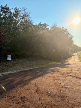 Land, Groesbeck, TX